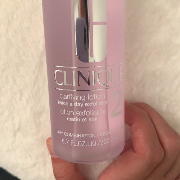 CLINIQUE - Picture 3 of 4